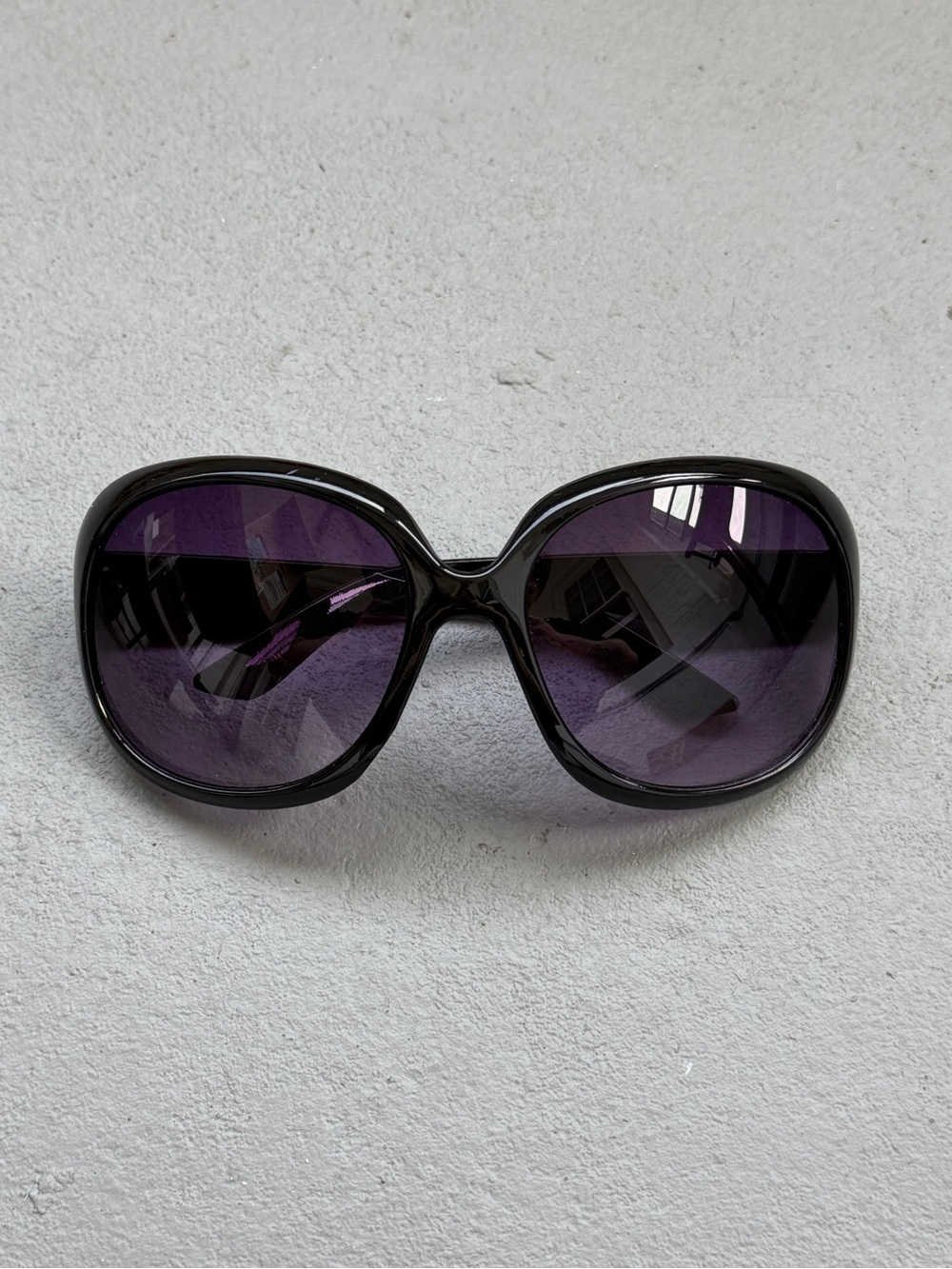 Women's Oversized Sunglasses - Black Frame with Purple Lenses